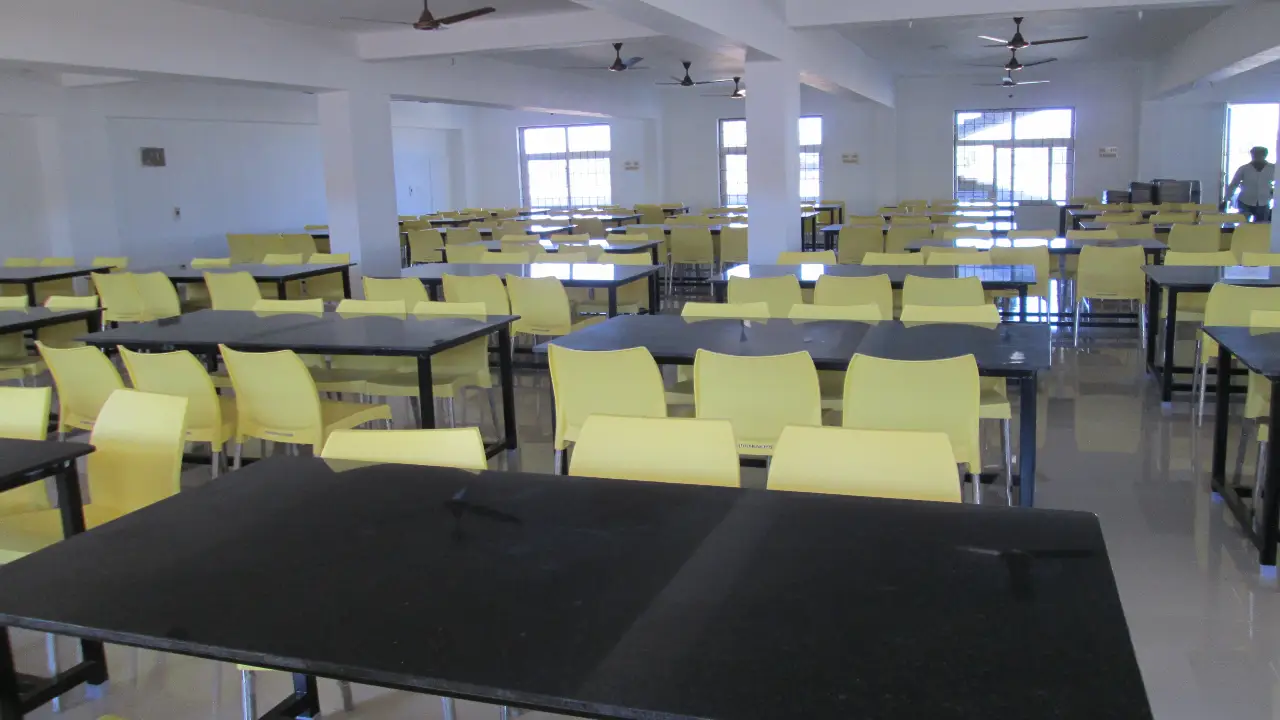 College Canteen Dining Table And Chair Furniture Chennai